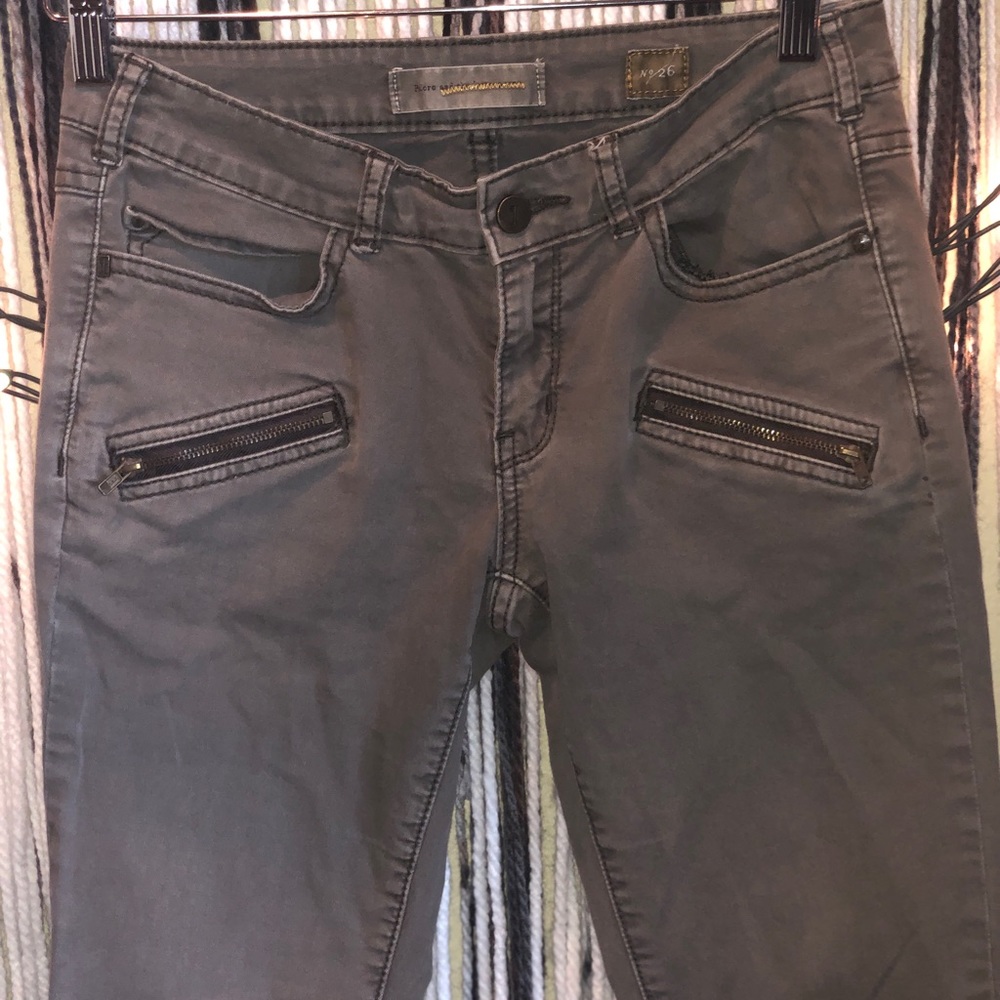 Anthropologie light weight straight leg cargo pant